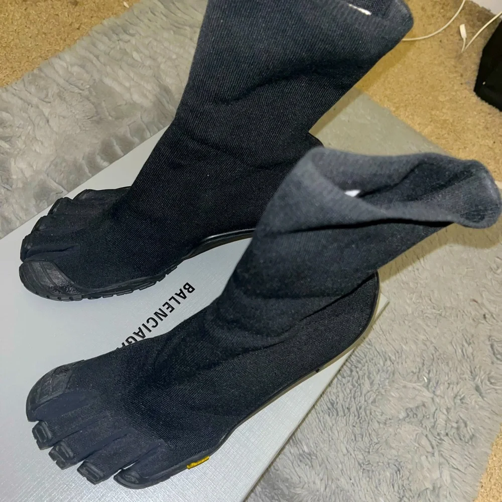 Heel Sock Bootie , Balenciaga Brand Women Size 9.5 Still Look New - Picture 5 of 10